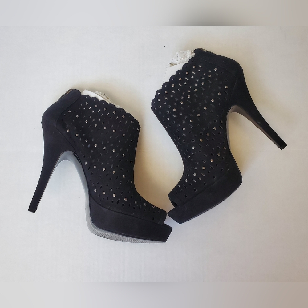 Enzo Angiolini Easubra Black Peep-Toe High Heel Booties Sz 10